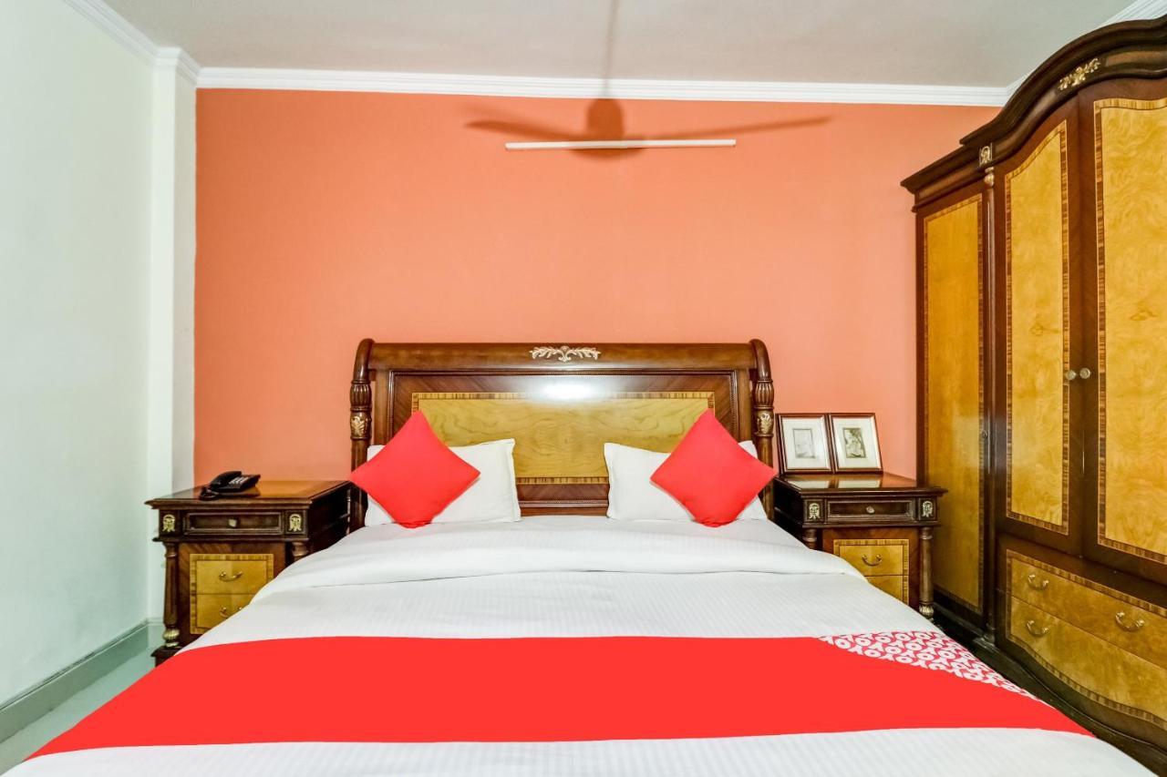 Oyo Hotel R K Residency Ґурґаон Екстер'єр фото
