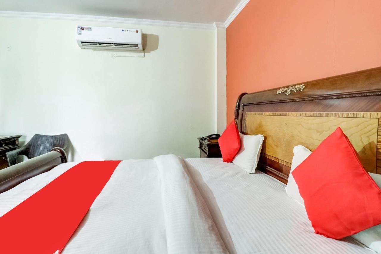 Oyo Hotel R K Residency Ґурґаон Екстер'єр фото
