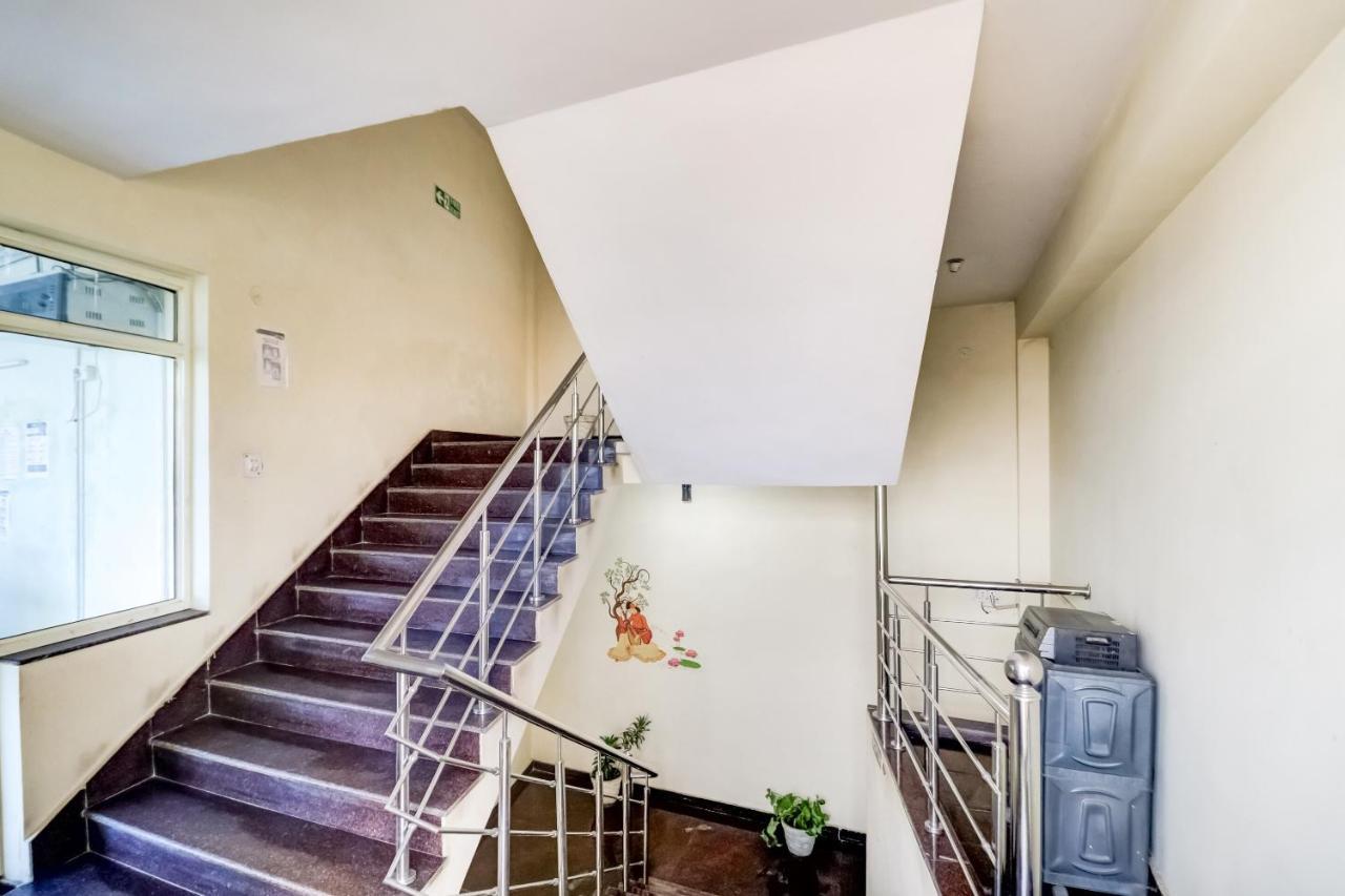 Oyo Hotel R K Residency Ґурґаон Екстер'єр фото