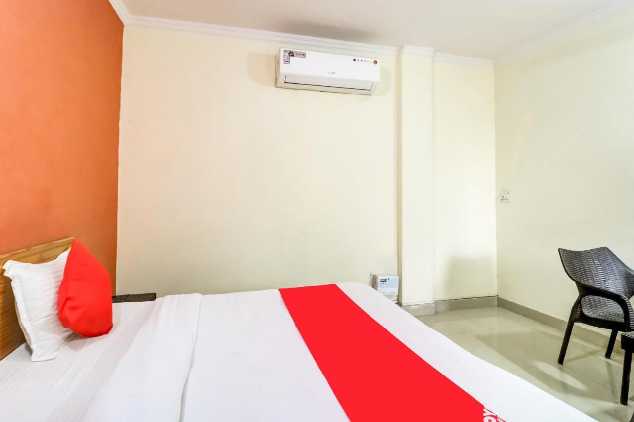 Oyo Hotel R K Residency Ґурґаон Екстер'єр фото